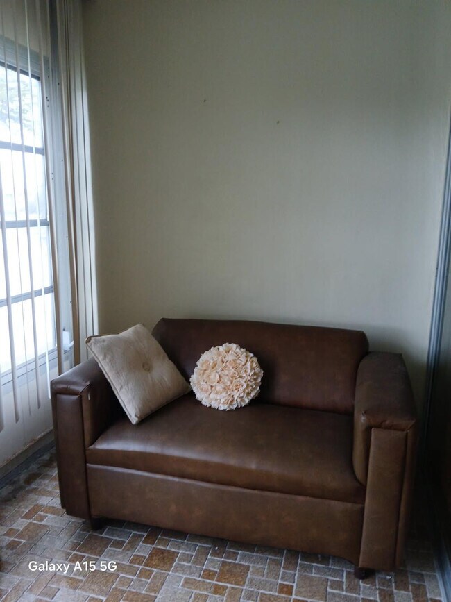 Building Photo - 6021 NW 61st Ave