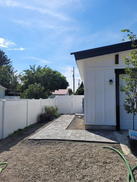 Primary Photo - 127 N 4th E