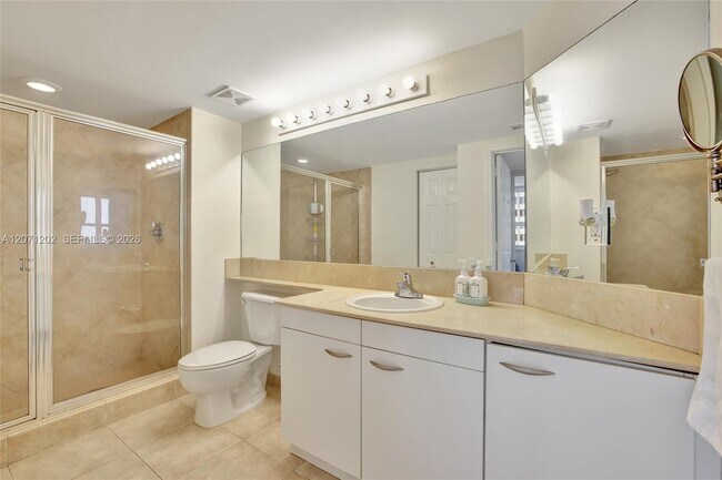Building Photo - 2080 S Ocean Dr