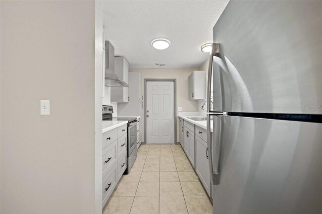 Building Photo - 4405 Almark Dr
