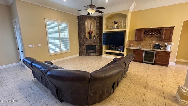 Building Photo - 7381 Black Mesa Dr