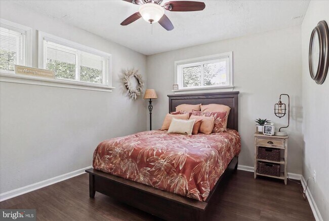 Building Photo - 5202 Garner St