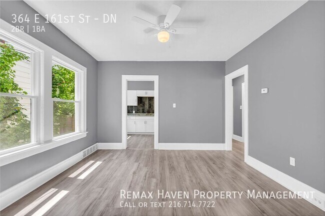 Building Photo - 364 E 161st St