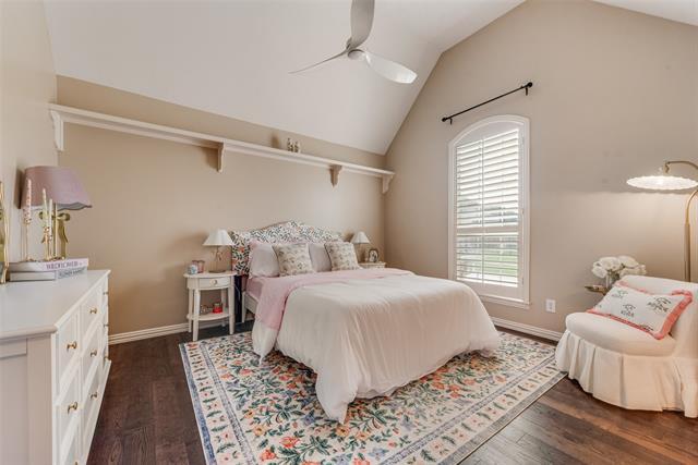Building Photo - 704 Kleberg Ct