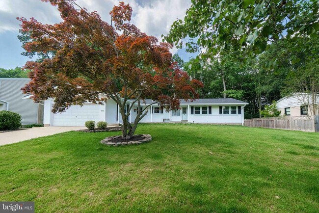 Building Photo - 3335 S Rockfield Dr