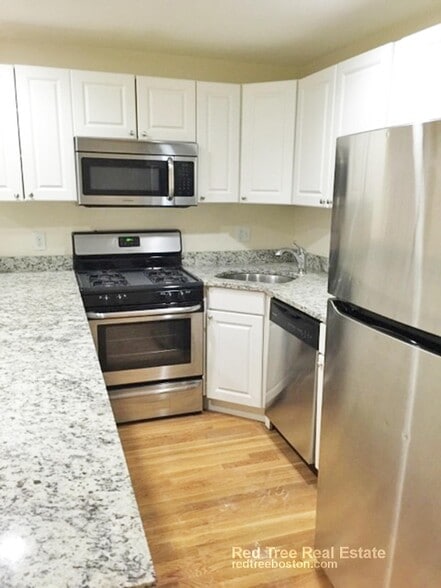 Building Photo - 60 Egmont St