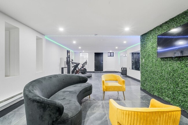 Building Photo - 2458 Lorillard Pl