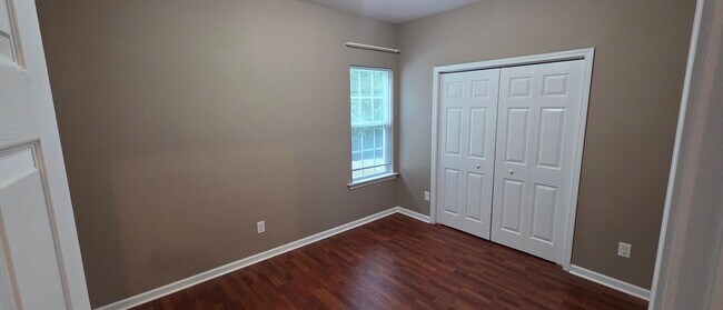 Building Photo - 335 Shallowford Reserve Dr