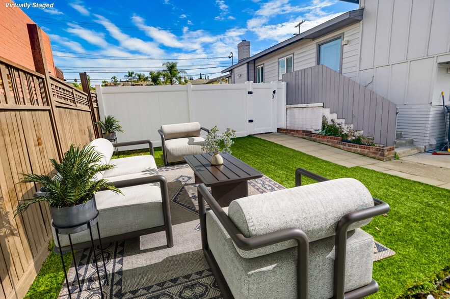 Side yard - 9234 -9236 Winter Gardens Blvd