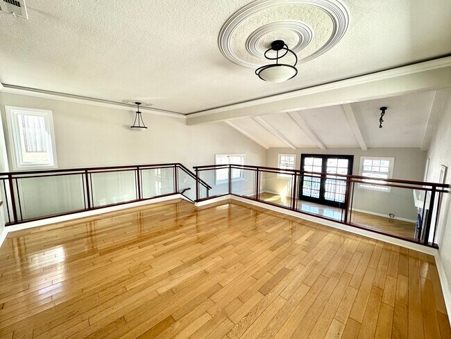 Building Photo - 1624 Havemeyer Ln