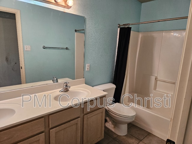 Building Photo - 5107 High Bank Dr