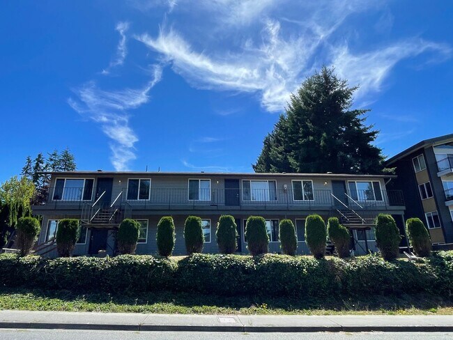 Building Photo - Skyridge Apartments
