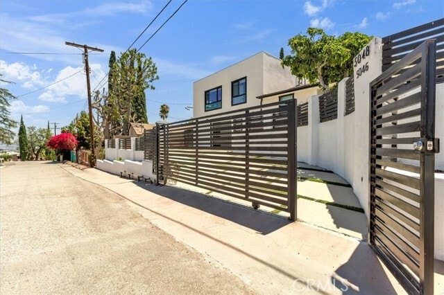 Building Photo - 5046 Cerrillos Dr