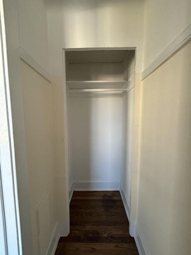 Building Photo - 0 bedroom in Chicago IL 60646