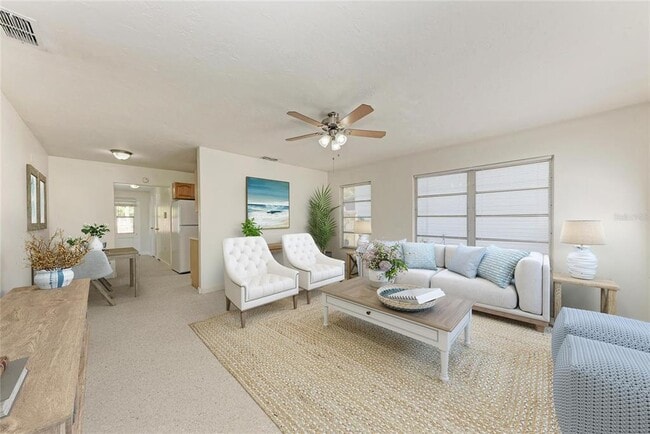 Building Photo - 2253 Arlington St