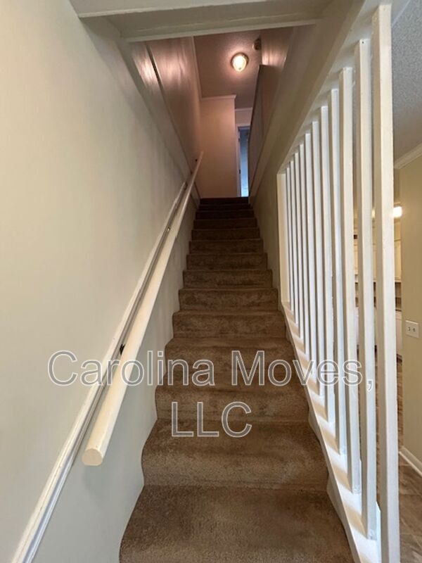 Building Photo - 805 Stallings Rd
