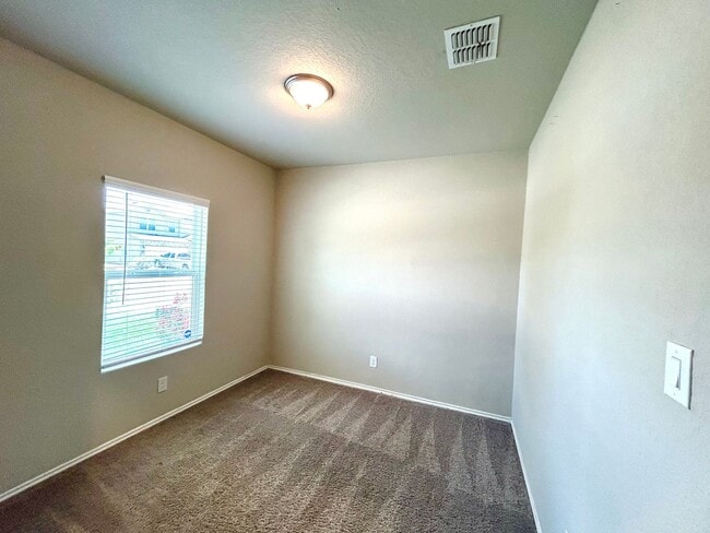 Building Photo - Beautiful 3-Bedroom Home with Office, Community Pool & Large Fenced Yard!
