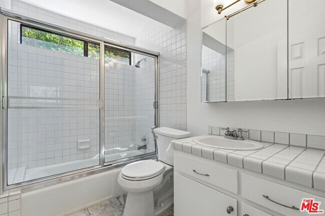 Building Photo - 2350 Benedict Canyon Drive