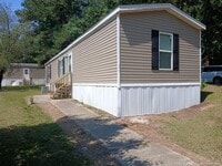 Building Photo - 398 Bainbridge Ct