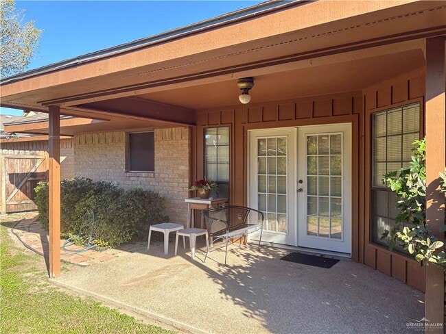 Building Photo - 5 Ichabod Ln