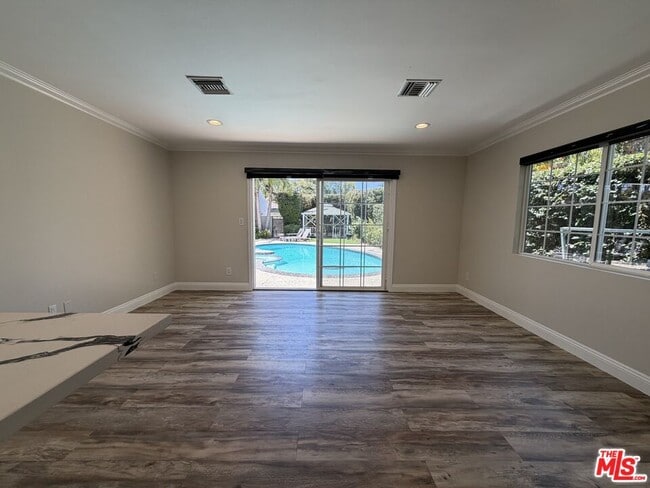 Building Photo - 4747 Cartwright Ave