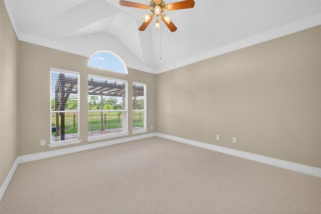 Building Photo - 7914 Loyel Pointe Dr
