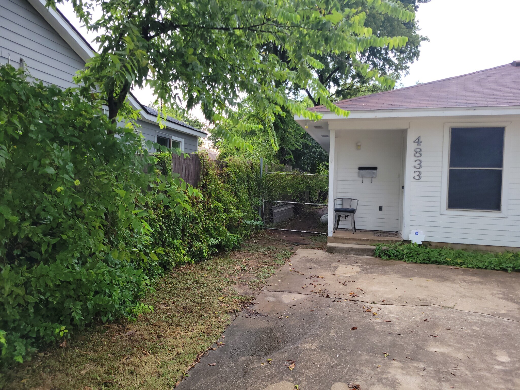 Building Photo - 4833 Townsend Dr
