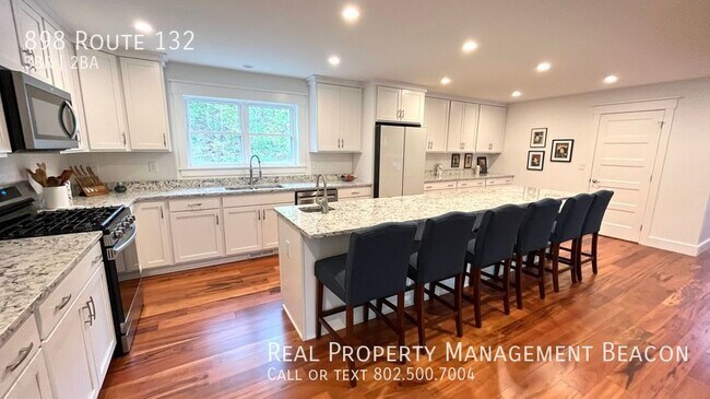 Building Photo - Furnished Thetford VT Luxury Home for Rent...