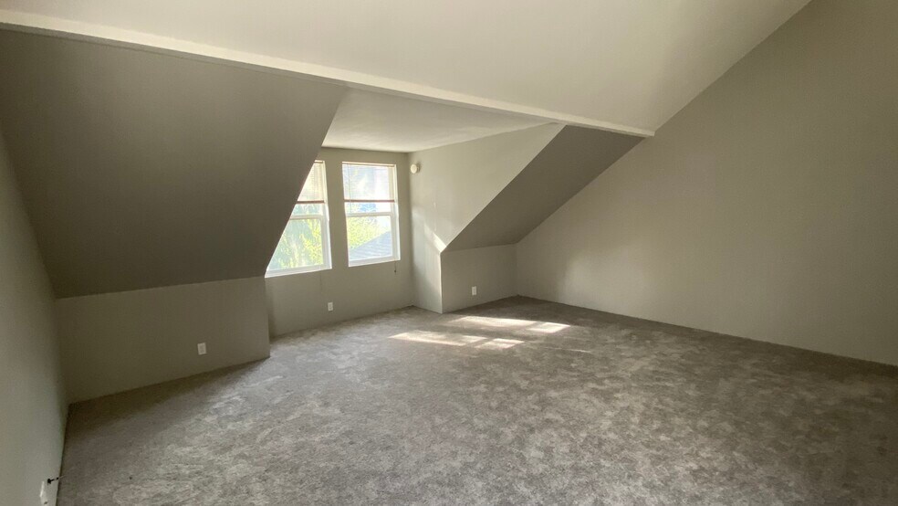 Building Photo - 3724 N Albina Ave