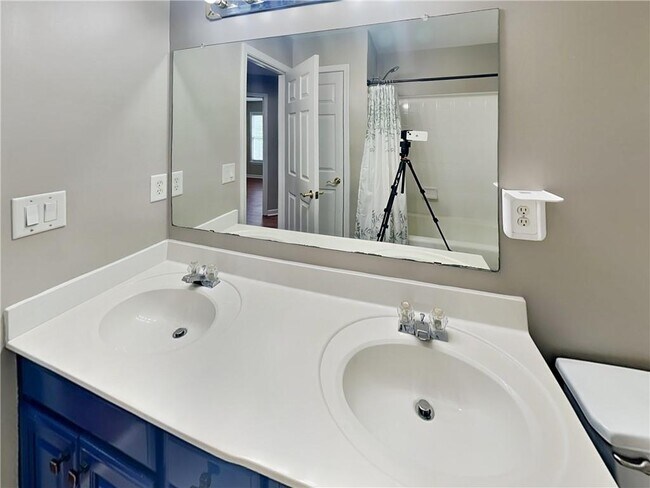 Building Photo - 2639 Hooch Ct