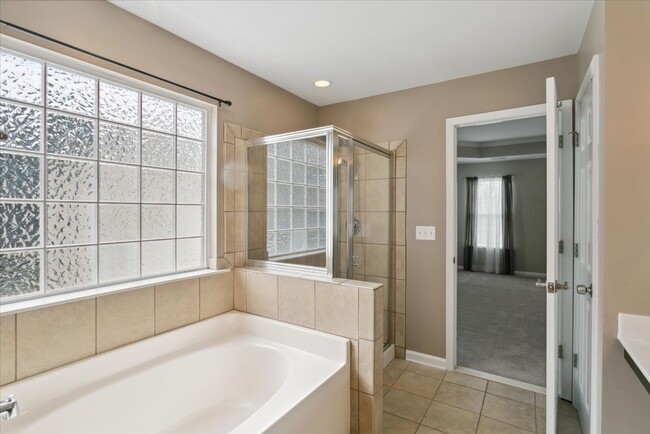 Building Photo - Hampton Home for Rent (3 bed/2.5 bath)
