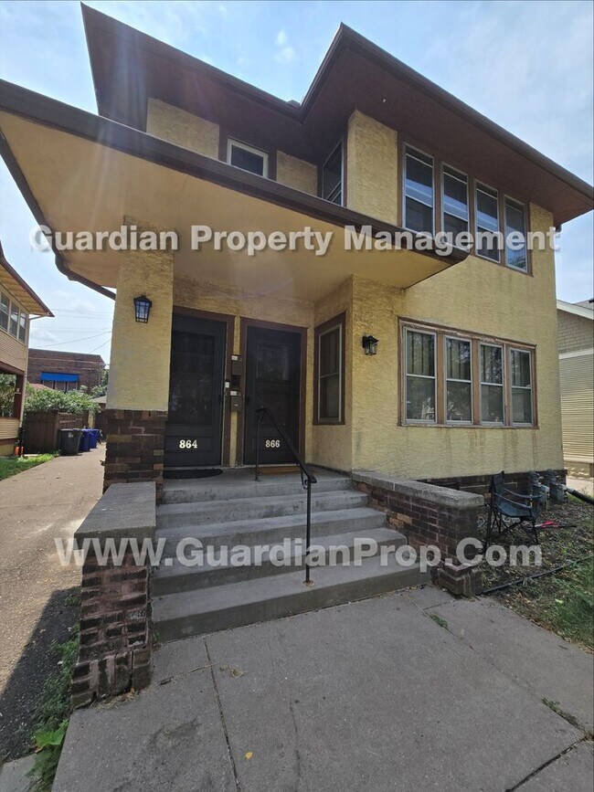 Building Photo - 866 Dayton Ave