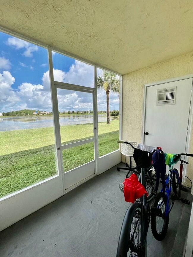 Building Photo - 13828 Timberbrooke Dr