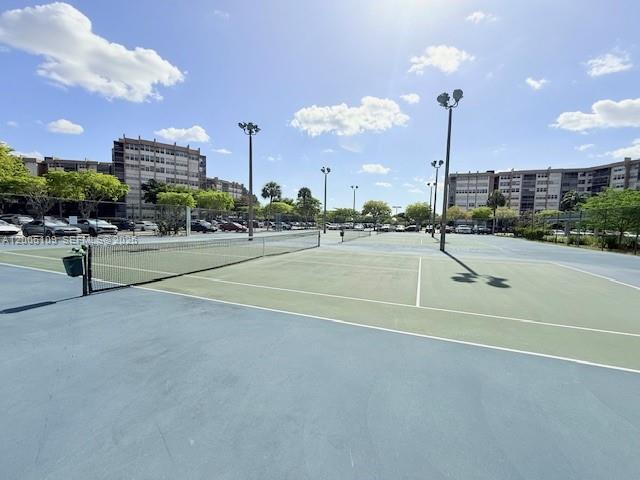 Building Photo - 1400 St Charles Pl