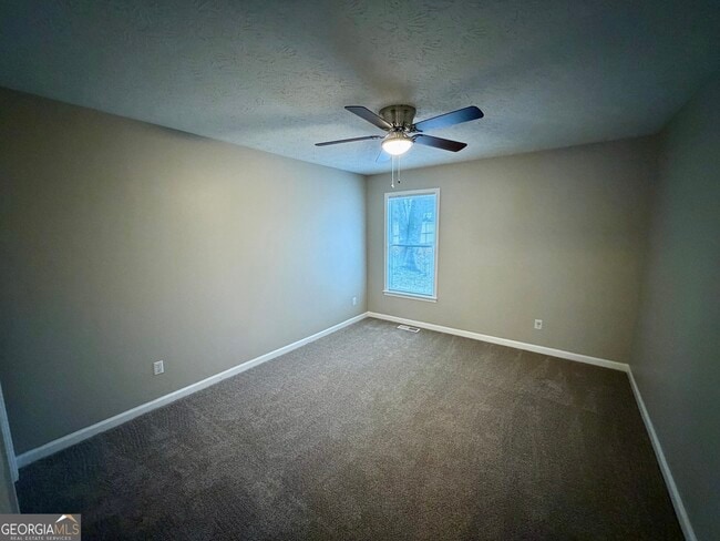 Building Photo - 172 Crown Forest Dr