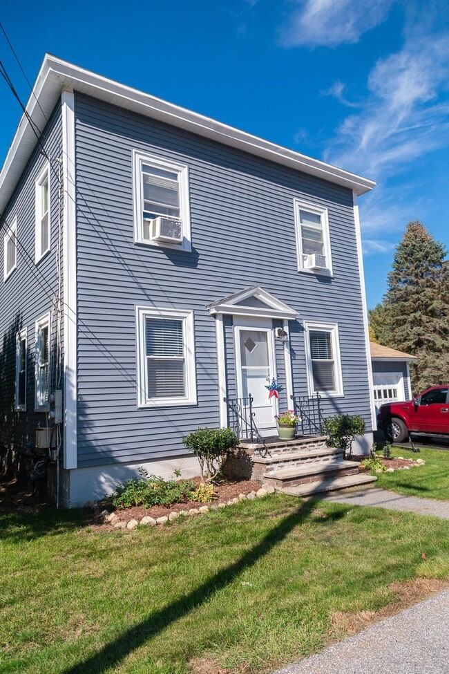 Building Photo - 180 Highland St