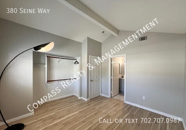 Building Photo - 380 Seine Way