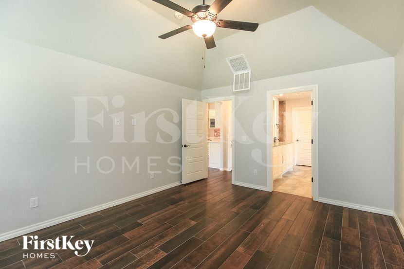 Building Photo - 9212 NW 91st St