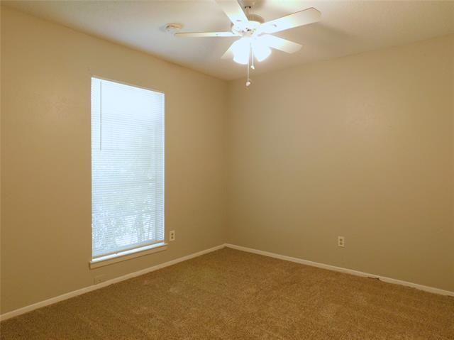 Building Photo - 217 Mockingbird Ln