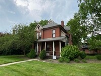 Building Photo - 877 Dennison Ave