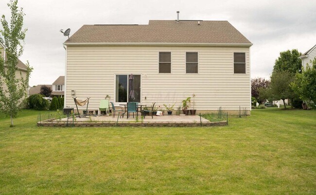 Building Photo - 1664 Boxwood Dr
