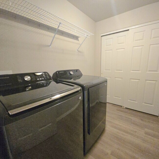 Building Photo - Townhouse, newly available