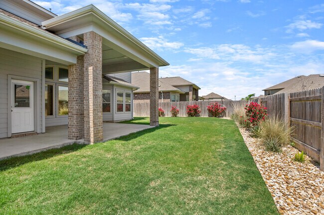 Building Photo - 20317 Martin Ln