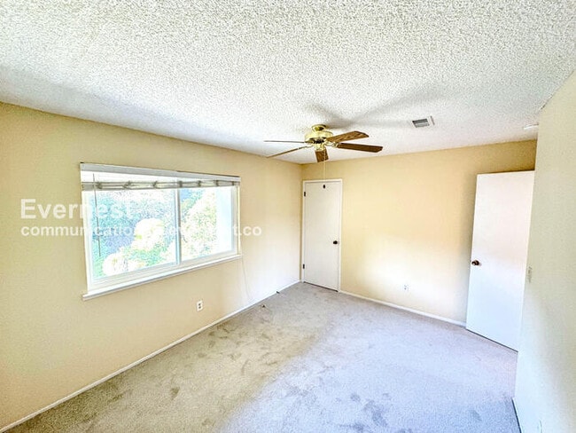 Building Photo - 1844 Tesoro Ct