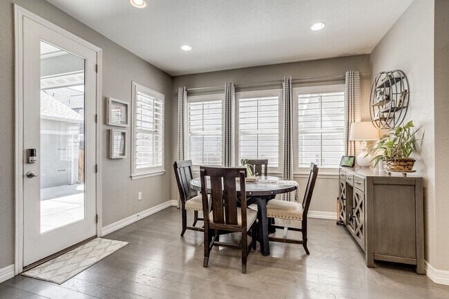 Building Photo - Large single family home in Central Park.