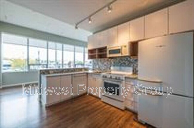 Primary Photo - 4100 Lindell Blvd