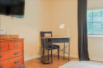 Building Photo - 116 Pannell Ave