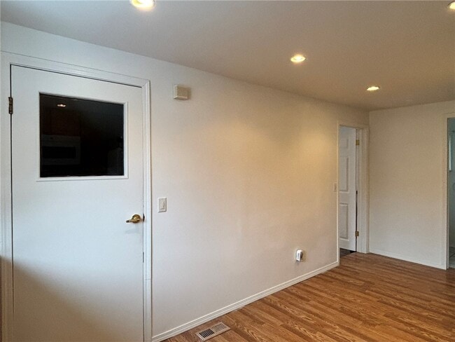 Building Photo - 2096 Norton St