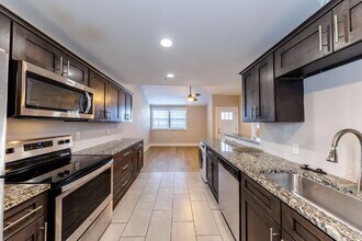 Building Photo - Renovated 2 Bed in Elizabeth Park for Lease w/ FLEXIBLE Lease Terms!!