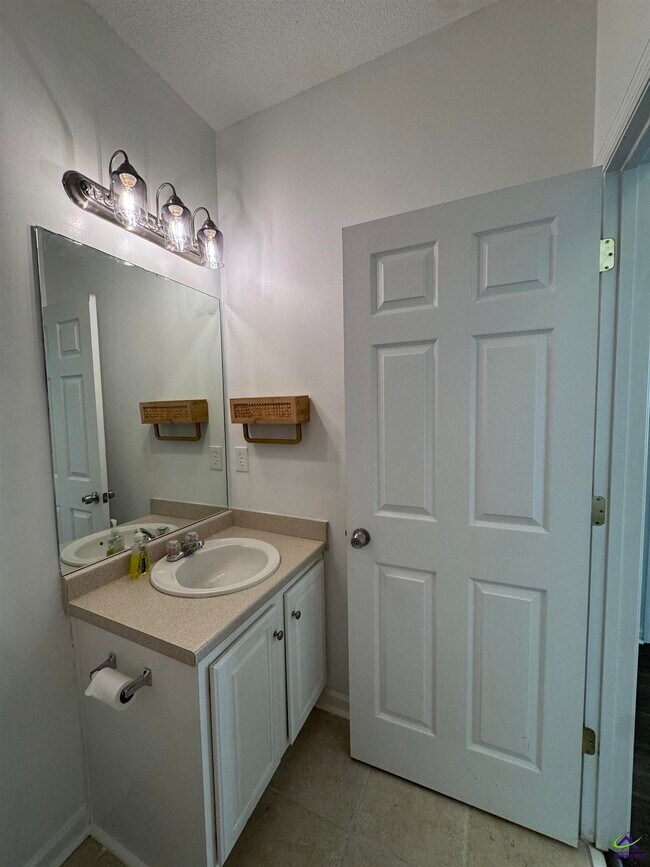 Building Photo - 104 Sir Patrick Way